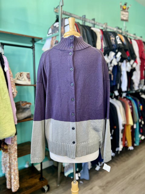 Carve Designs  Size XL Tops