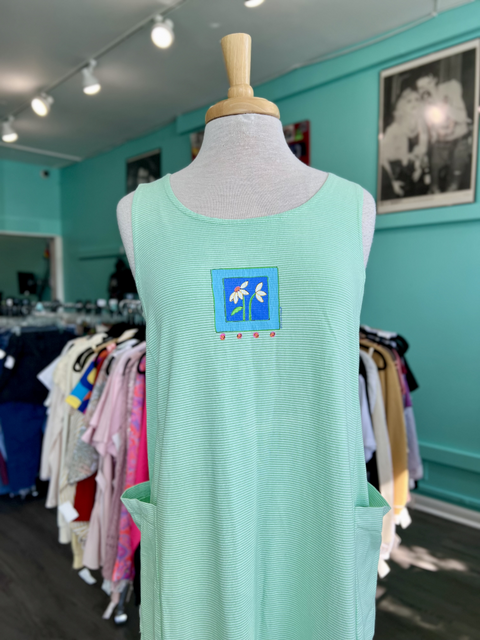 Fresh Produce  Size L Tops