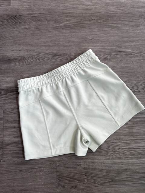 Lululemon  Size 6 Bottoms