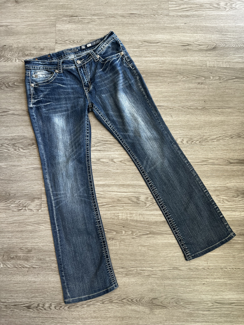 Miss Me  Size 34 Bottoms