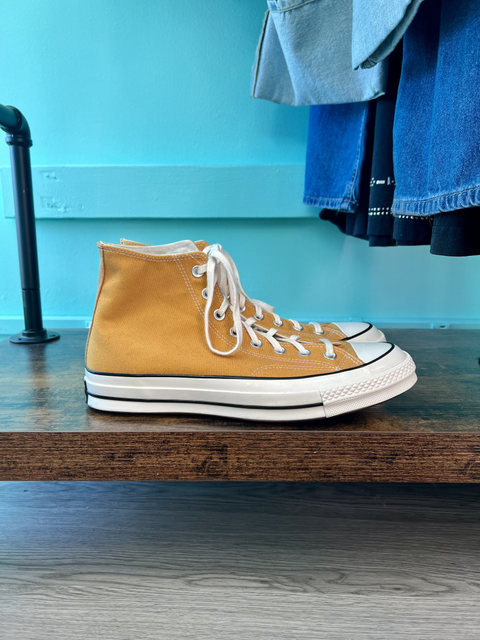 Converse  Size Mens 10/ WO's 12 Shoes