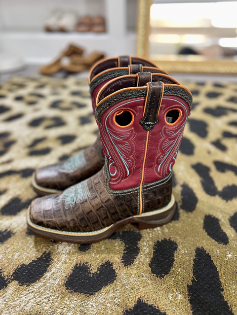Durango  Size M5.5/W7.5 Shoes