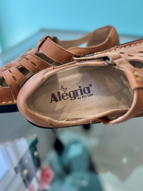 Alegria  Size 6 Shoes