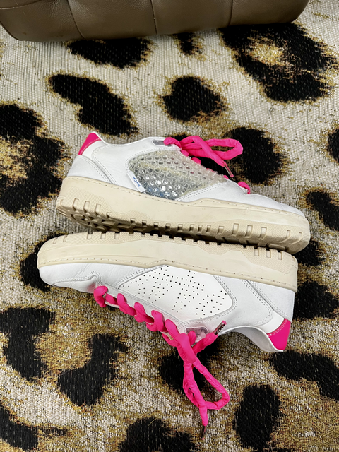 P448  Size 8.5 Shoes