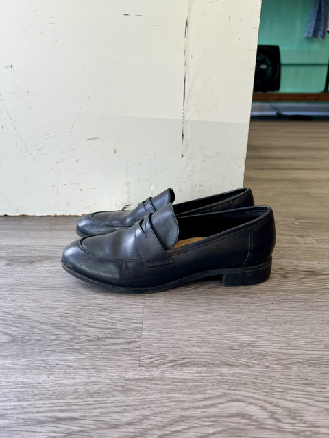 Clark's  Size 8 Shoes