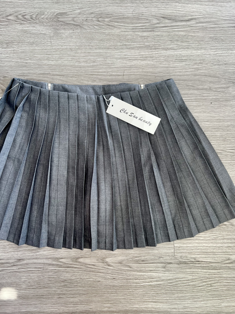 Chu Sau Beauty  Size M Bottoms