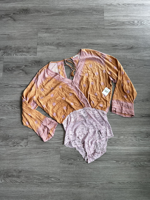 Free People  Size L Tops