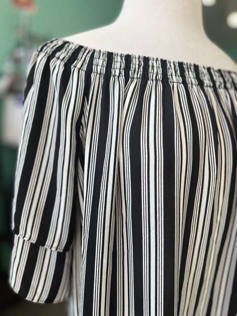 Violet +Claire  Size 1X Top