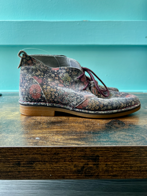 Hush Puppies  Size 6 Shoes