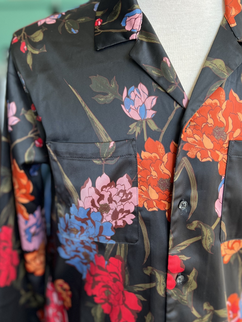 Urban Outfitters  Size M Tops