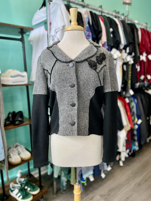 YEST  Size L Jackets