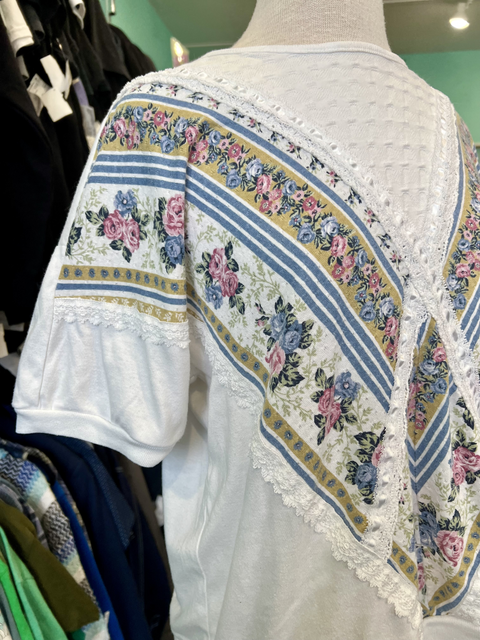 ACT III  Size L Tops