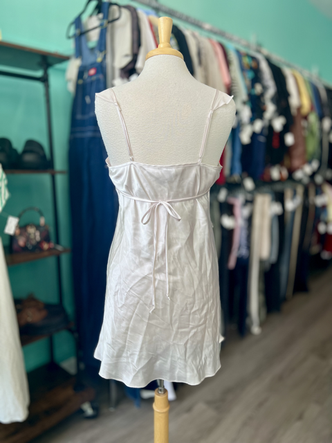 apt. 9  Size L Dresses