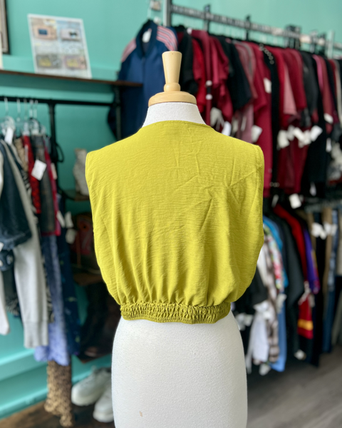 Tullea  Size XL Tops