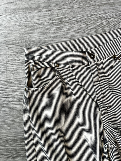 Liz Claiborne  Size 6 Bottoms