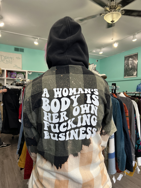 No Boundries  Size M Tees