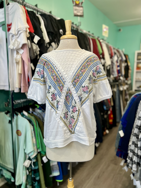 ACT III  Size L Tops