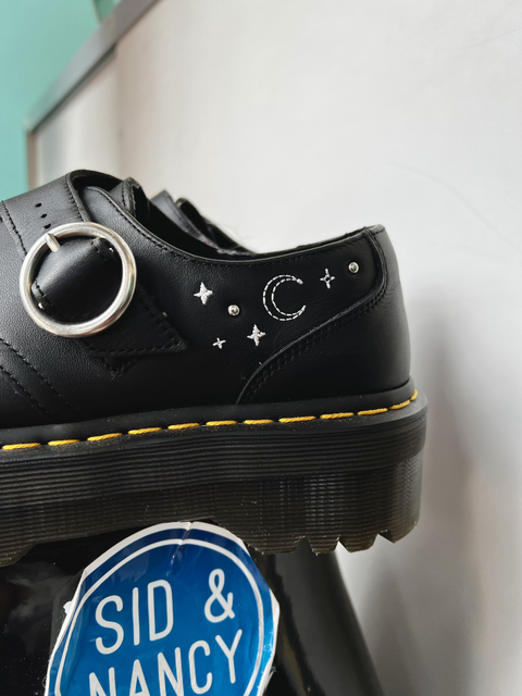 Dr. Martens  Size M8/W10 Shoes