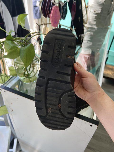 Sketchers  Size 6 Shoes