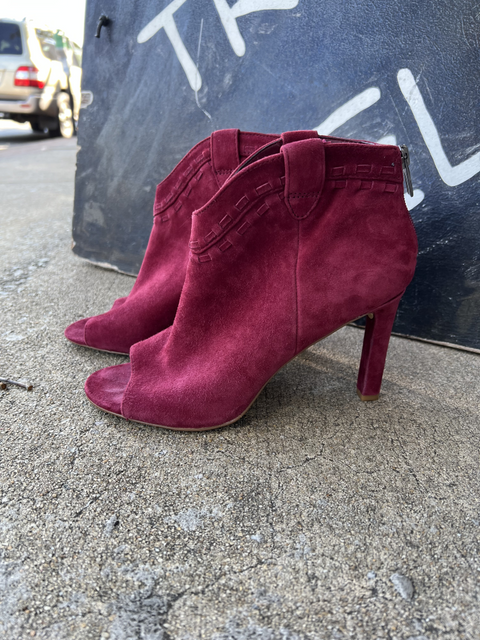Vince Camuto  Size 8 Shoes