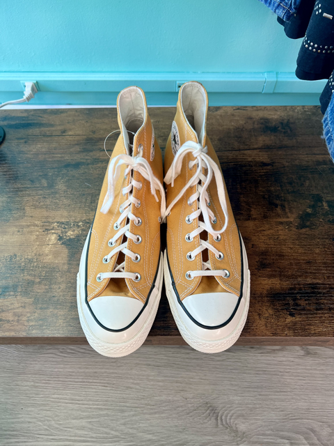 Converse  Size Mens 10/ WO's 12 Shoes