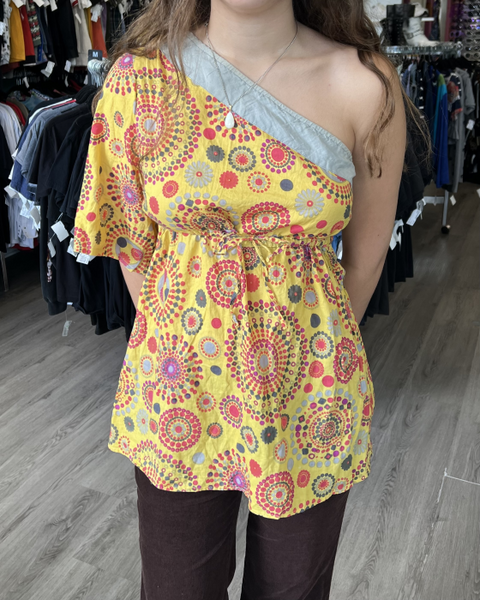 PB & Jellie  Size S/M Tops