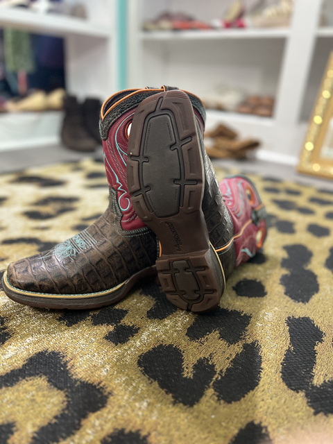 Durango  Size M5.5/W7.5 Shoes