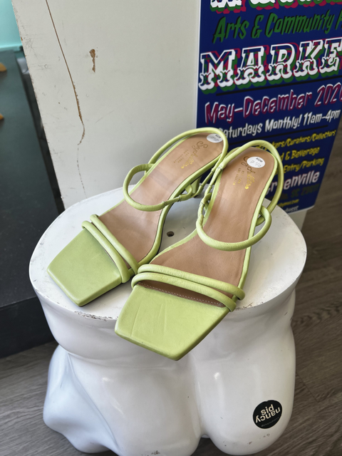 Seychelles  Size 7.5 Shoes