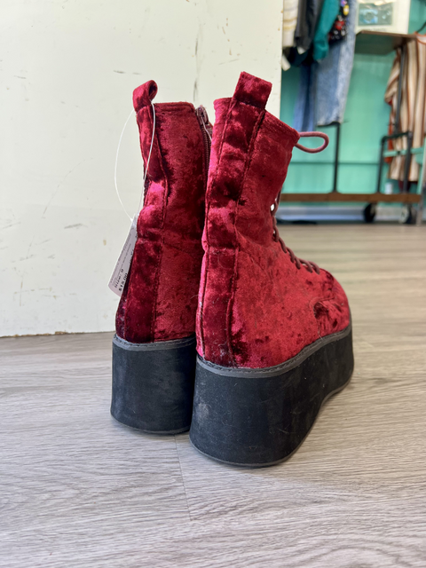 Size 9 Shoes