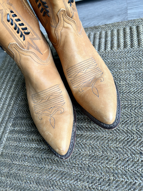 Dan Post  Size 6.5 Shoes