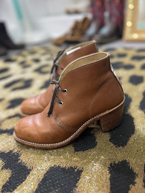 Red Wing  Size 7 Shoes
