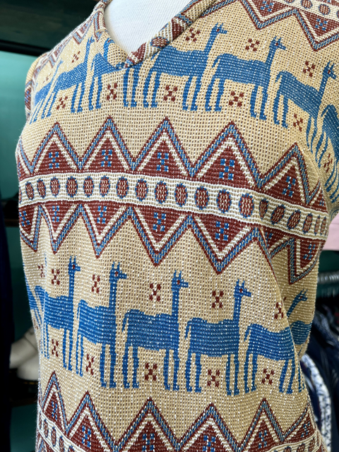 Queen's Way  Size S Tops