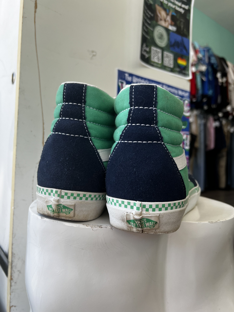 Vans  Size M9.5/w11 Shoes