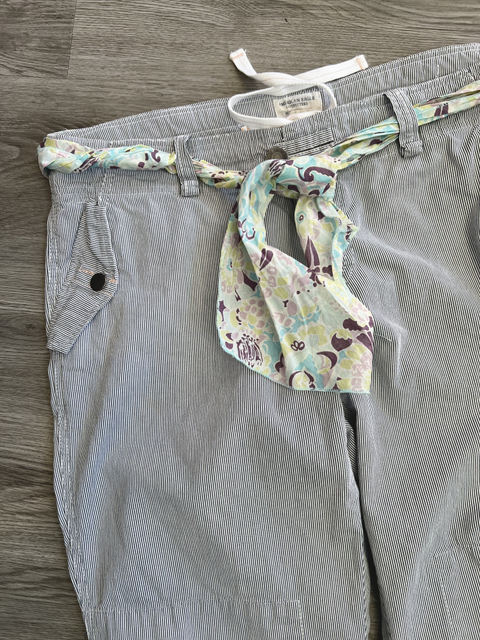 American Eagle  Size 12 Bottoms