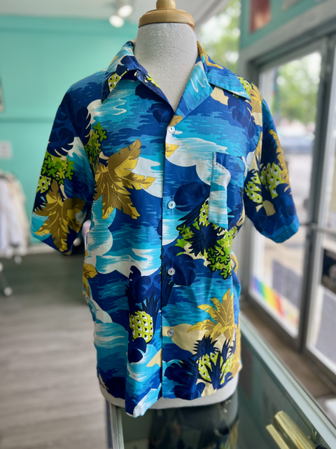 Hukilau Fashions  Size M/L Tops