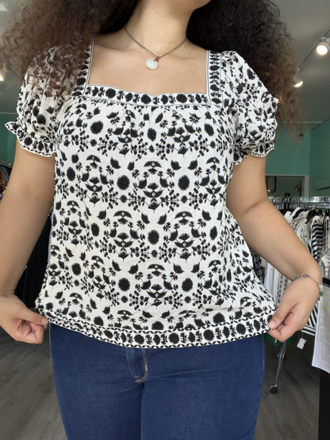 Max Studio  Size XL Tops