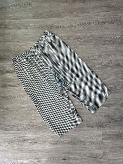 a new day  Size XL Bottoms