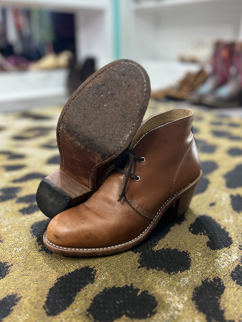 Red Wing  Size 7 Shoes