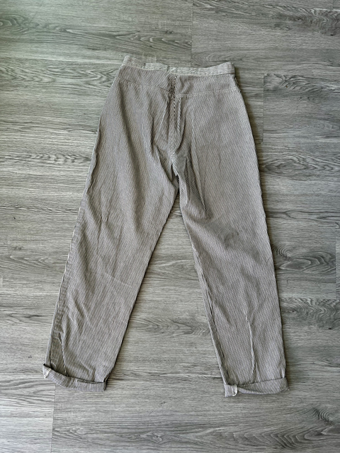 Liz Claiborne  Size 6 Bottoms