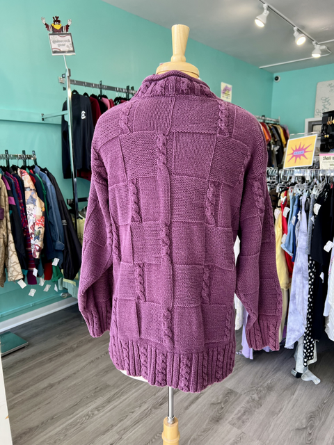 Yarnworks  Size M Tops