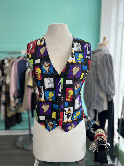 Looney Tunes  Size L Tops