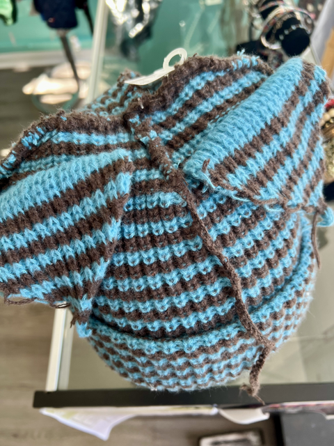 Size one size Hat