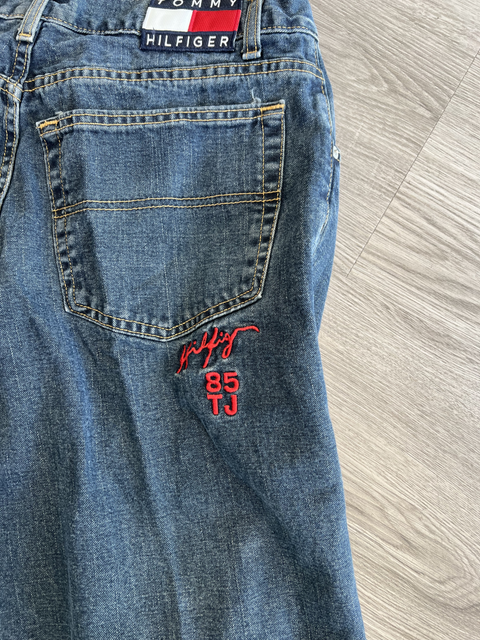 Tommy Hilfiger  Size 36/32 Bottoms