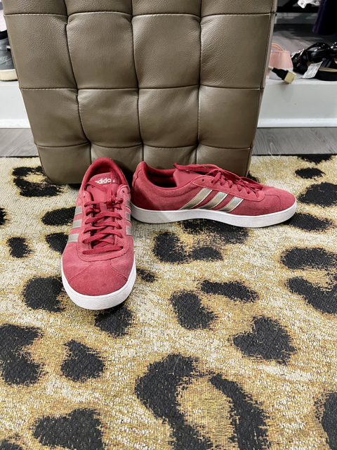 ADIDAS  Size 10 Shoes
