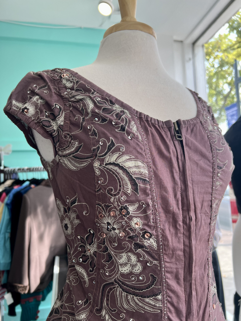 Julie G.  Size M Tops