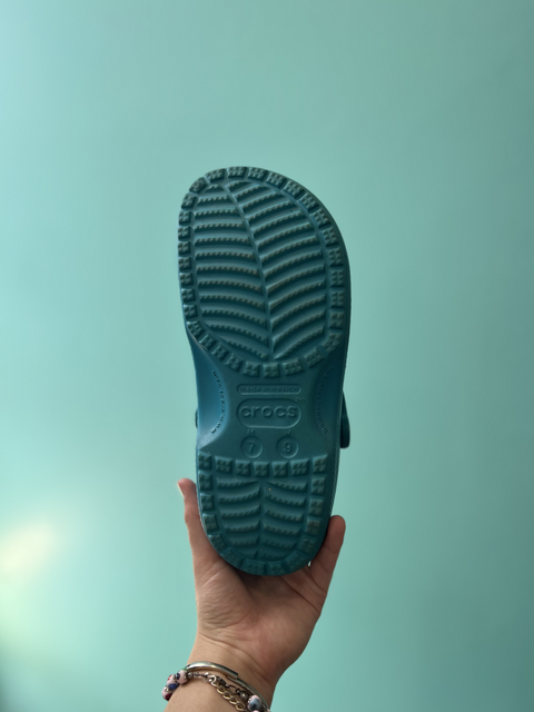 Crocs  Size W9/M7 Shoes