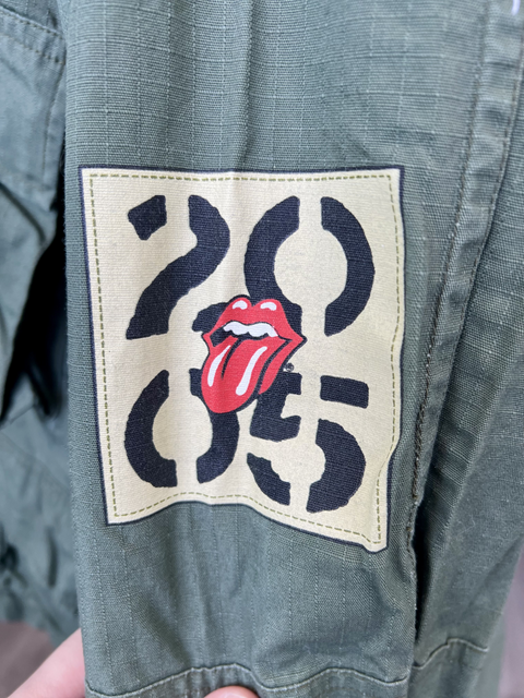 Official Licensed Product  Size L Top