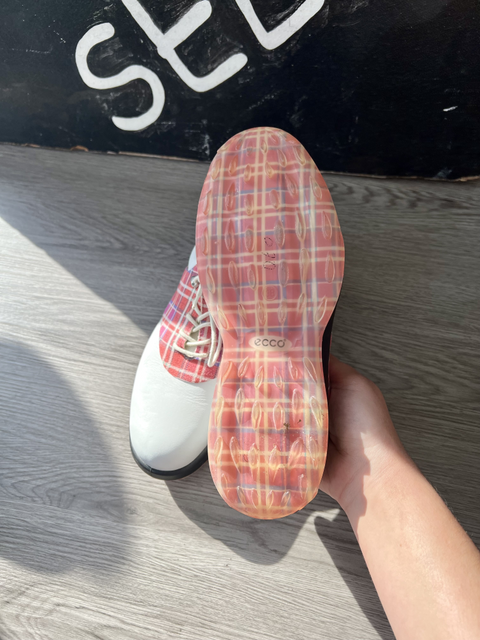 Ecco  Size 38 EUR/7w Shoes