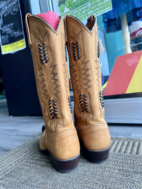 Dan Post  Size 6.5 Shoes