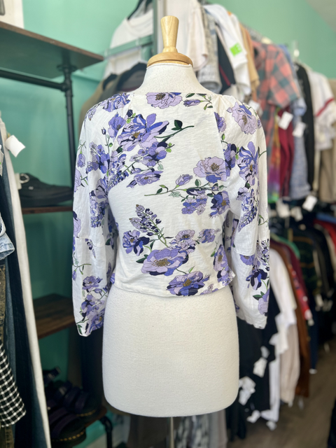 Anthropologie  Size M Tops